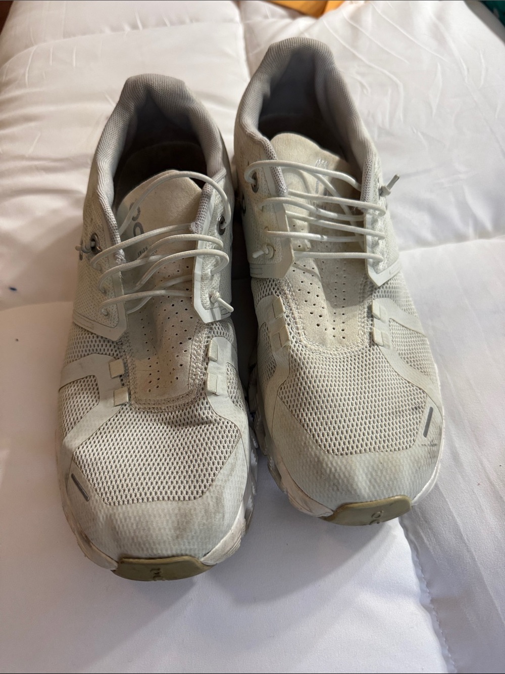 DC women’s White Mesh Casual Sneakers